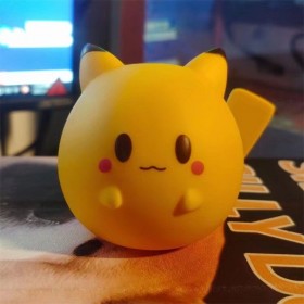 Pokemon Little Fat Pikachu figure