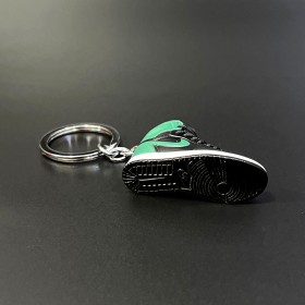 Keychain Sneakers- Black & Green -Ver62
